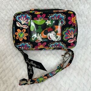 Vera Bradley/ Minnie Mouse on front, change, credit cards and change sections